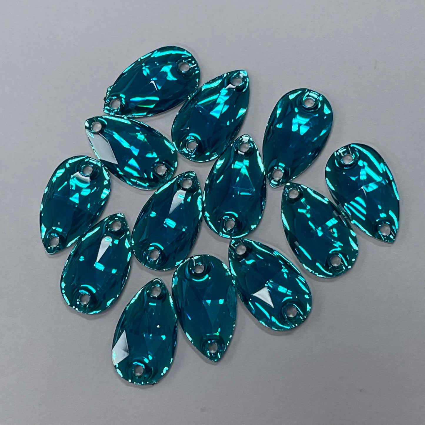 18mm, Drop - Blue Zircon