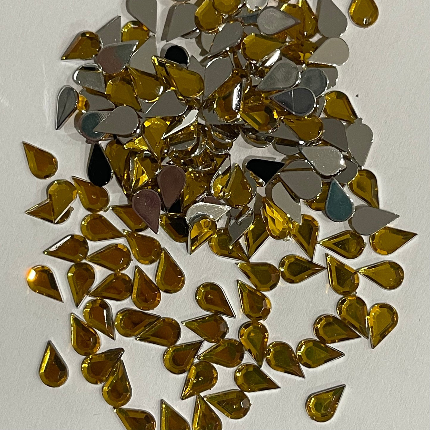 8mm Tear Drop - Topaz Yellow  (Glue on)