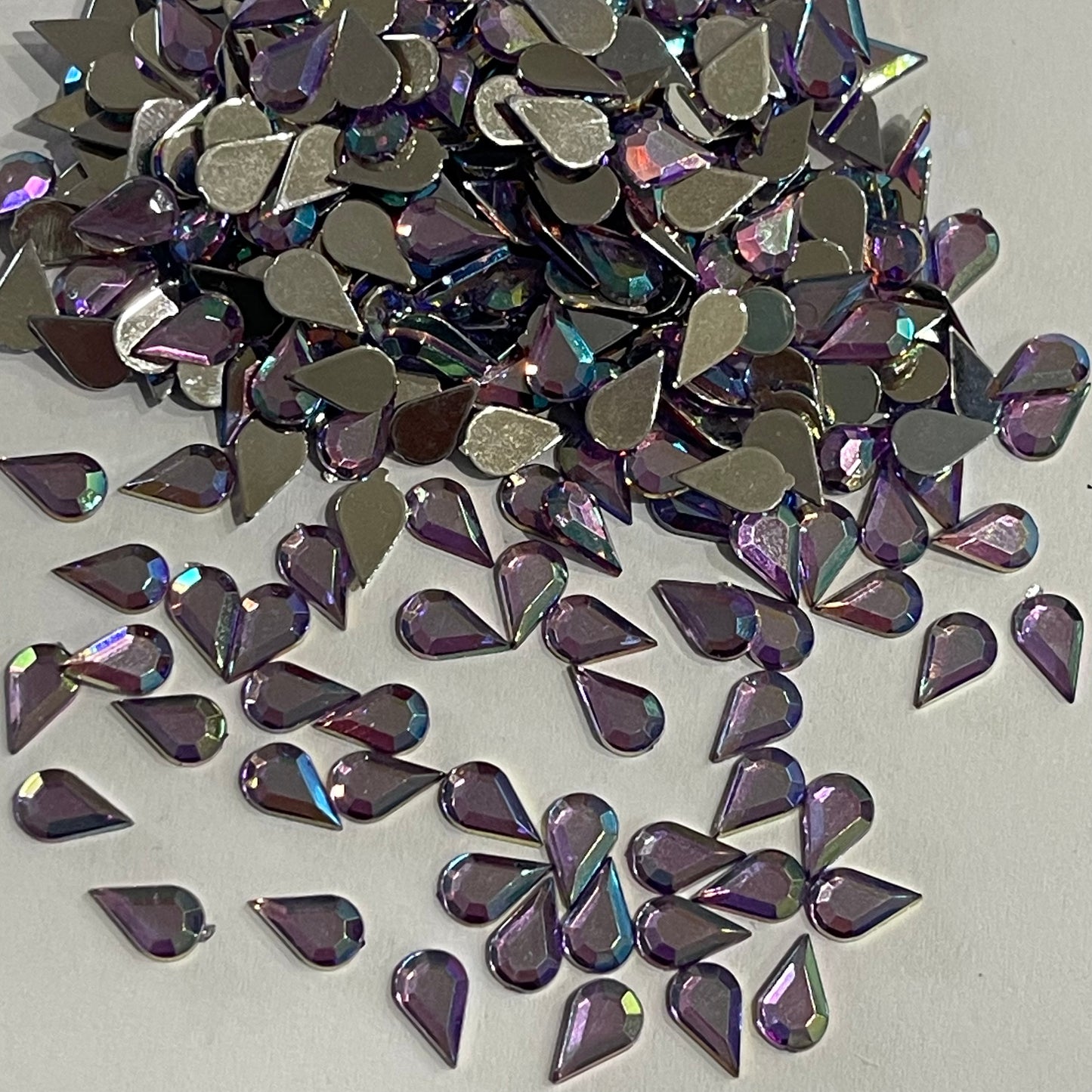 6mm Tear Drop - Light Purple AB  (Glue on)